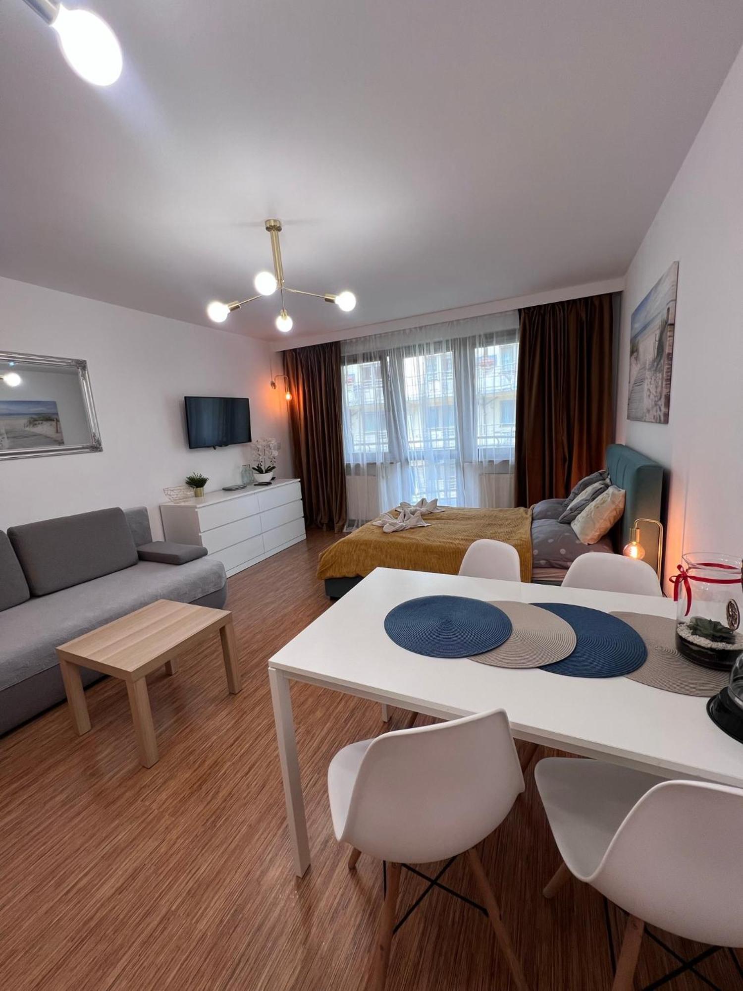 Apartamenty Na Zdrojowej 斯维诺乌伊希切 外观 照片